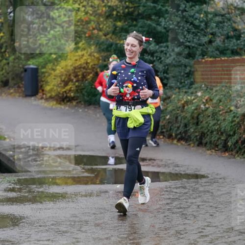 07.12.2025 - St. Pauli X-Mass-Run No. 15 Michael Burmester http://msf.ph/oto/9403728 07.12.2025 10:49:23 Laufen 797 meine-sportfotos.de
