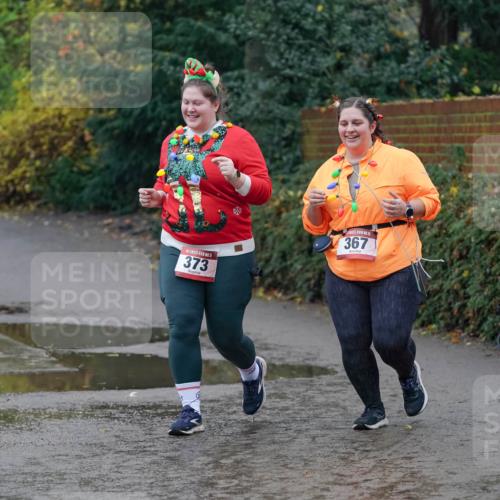 07.12.2025 - St. Pauli X-Mass-Run No. 15 Michael Burmester http://msf.ph/oto/9403740 07.12.2025 10:49:29 Laufen 373, 367 meine-sportfotos.de