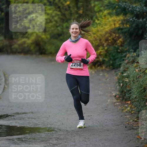 07.12.2025 - St. Pauli X-Mass-Run No. 15 Michael Burmester http://msf.ph/oto/9403836 07.12.2025 10:58:07 Laufen 15, 2258 meine-sportfotos.de