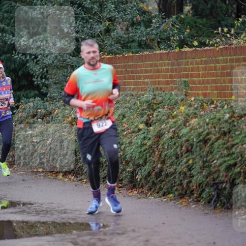 07.12.2025 - St. Pauli X-Mass-Run No. 15 Michael Burmester http://msf.ph/oto/9403863 07.12.2025 10:59:04 Laufen 525, 922 meine-sportfotos.de