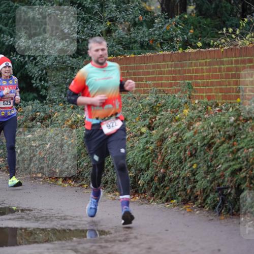 07.12.2025 - St. Pauli X-Mass-Run No. 15 Michael Burmester http://msf.ph/oto/9403864 07.12.2025 10:59:04 Laufen 525, 922 meine-sportfotos.de