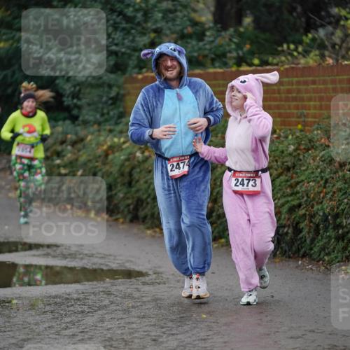 07.12.2025 - St. Pauli X-Mass-Run No. 15 Michael Burmester http://msf.ph/oto/9403945 07.12.2025 11:01:07 Laufen 3704, 2854, 2474, 5, 2473 meine-sportfotos.de