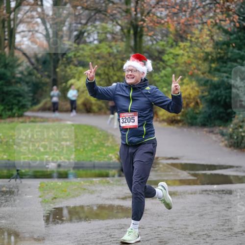 07.12.2025 - St. Pauli X-Mass-Run No. 15 Michael Burmester http://msf.ph/oto/9403962 07.12.2025 11:01:13 Laufen 3205 meine-sportfotos.de