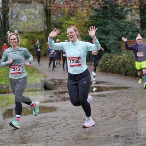 07.12.2025 - St. Pauli X-Mass-Run No. 15 Michael Burmester http://msf.ph/oto/9403986 07.12.2025 11:01:27 Laufen 5, 1343, 15, 1336, 2194 meine-sportfotos.de