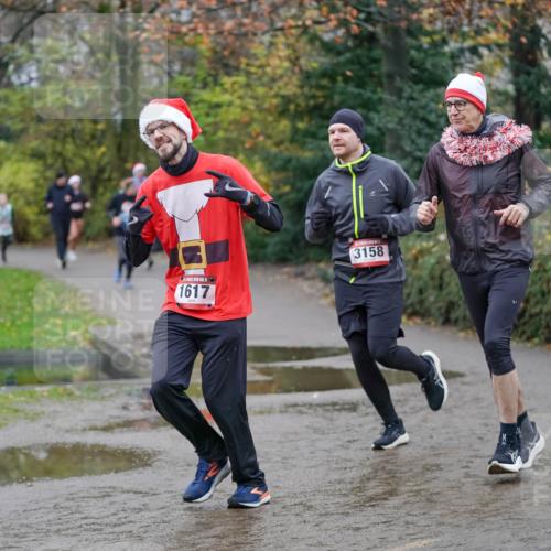 07.12.2025 - St. Pauli X-Mass-Run No. 15 Michael Burmester http://msf.ph/oto/9404017 07.12.2025 11:01:35 Laufen 15, 1617, 3158 meine-sportfotos.de
