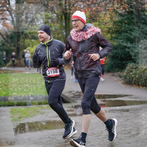 07.12.2025 - St. Pauli X-Mass-Run No. 15 Michael Burmester http://msf.ph/oto/9404021 07.12.2025 11:01:36 Laufen 3158 meine-sportfotos.de