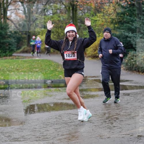 07.12.2025 - St. Pauli X-Mass-Run No. 15 Michael Burmester http://msf.ph/oto/9404041 07.12.2025 11:01:46 Laufen 1020, 2045 meine-sportfotos.de