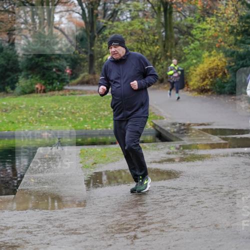 07.12.2025 - St. Pauli X-Mass-Run No. 15 Michael Burmester http://msf.ph/oto/9404044 07.12.2025 11:01:47 Laufen 2045, 634 meine-sportfotos.de