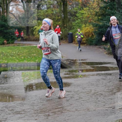 07.12.2025 - St. Pauli X-Mass-Run No. 15 Michael Burmester http://msf.ph/oto/9404049 07.12.2025 11:01:48 Laufen 3634, 2045, 6578, 2577 meine-sportfotos.de