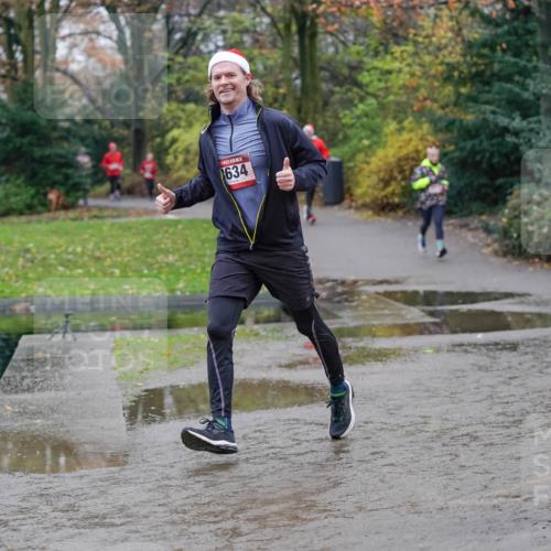 07.12.2025 - St. Pauli X-Mass-Run No. 15 Michael Burmester http://msf.ph/oto/9404052 07.12.2025 11:01:49 Laufen 634, 2578, 25 meine-sportfotos.de