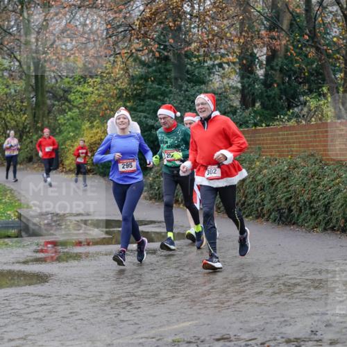 07.12.2025 - St. Pauli X-Mass-Run No. 15 Michael Burmester http://msf.ph/oto/9404066 07.12.2025 11:01:57 Laufen 295, 25, 302 meine-sportfotos.de