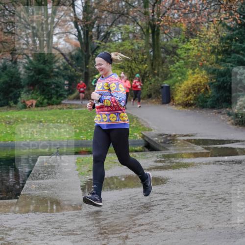 07.12.2025 - St. Pauli X-Mass-Run No. 15 Michael Burmester http://msf.ph/oto/9404093 07.12.2025 11:02:07 Laufen  meine-sportfotos.de