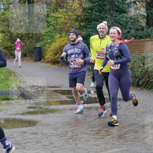 07.12.2025 - St. Pauli X-Mass-Run No. 15 Michael Burmester http://msf.ph/oto/9404136 07.12.2025 11:02:26 Laufen 190, 291, 15, 3037, 4027 meine-sportfotos.de