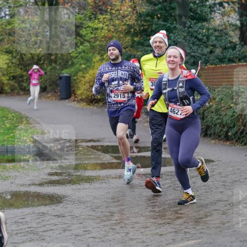 07.12.2025 - St. Pauli X-Mass-Run No. 15 Michael Burmester http://msf.ph/oto/9404137 07.12.2025 11:02:27 Laufen 2915, 30, 4627 meine-sportfotos.de