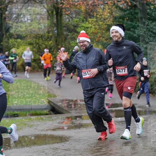 07.12.2025 - St. Pauli X-Mass-Run No. 15 Michael Burmester http://msf.ph/oto/9404174 07.12.2025 11:02:39 Laufen 1904, 251, 2477, 3190 meine-sportfotos.de