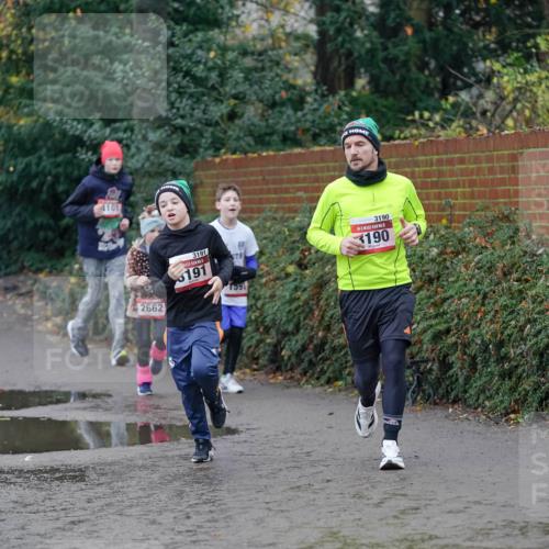 07.12.2025 - St. Pauli X-Mass-Run No. 15 Michael Burmester http://msf.ph/oto/9404178 07.12.2025 11:02:41 Laufen 197, 4101, 2662, 3191, 191, 7591, 3190, 190 meine-sportfotos.de