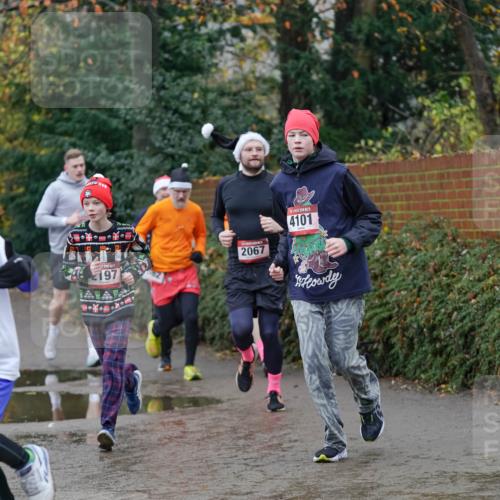 07.12.2025 - St. Pauli X-Mass-Run No. 15 Michael Burmester http://msf.ph/oto/9404194 07.12.2025 11:02:45 Laufen 125, 1591, 197, 2067, 4101 meine-sportfotos.de