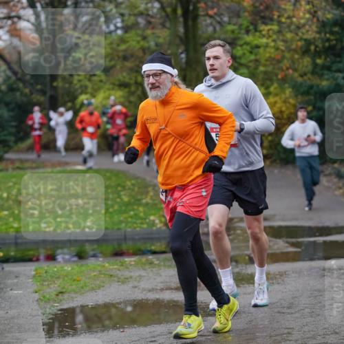 07.12.2025 - St. Pauli X-Mass-Run No. 15 Michael Burmester http://msf.ph/oto/9404204 07.12.2025 11:02:49 Laufen 15, 2064 meine-sportfotos.de