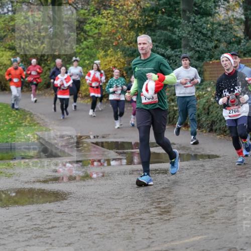 07.12.2025 - St. Pauli X-Mass-Run No. 15 Michael Burmester http://msf.ph/oto/9404210 07.12.2025 11:02:50 Laufen 703, 2766 meine-sportfotos.de