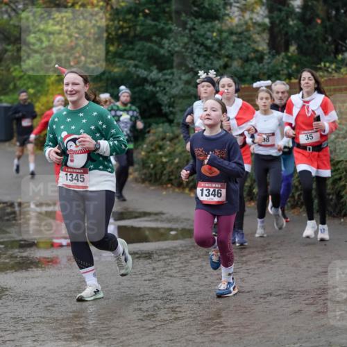 07.12.2025 - St. Pauli X-Mass-Run No. 15 Michael Burmester http://msf.ph/oto/9404236 07.12.2025 11:02:57 Laufen 111, 15, 1345, 1346, 38, 35 meine-sportfotos.de