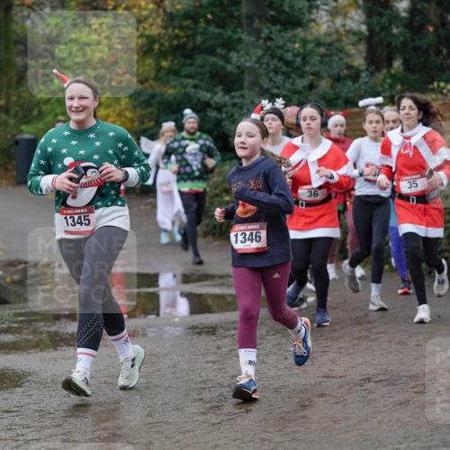 07.12.2025 - St. Pauli X-Mass-Run No. 15 Michael Burmester http://msf.ph/oto/9404238 07.12.2025 11:02:57 Laufen 1345, 5, 1346, 36, 35 meine-sportfotos.de