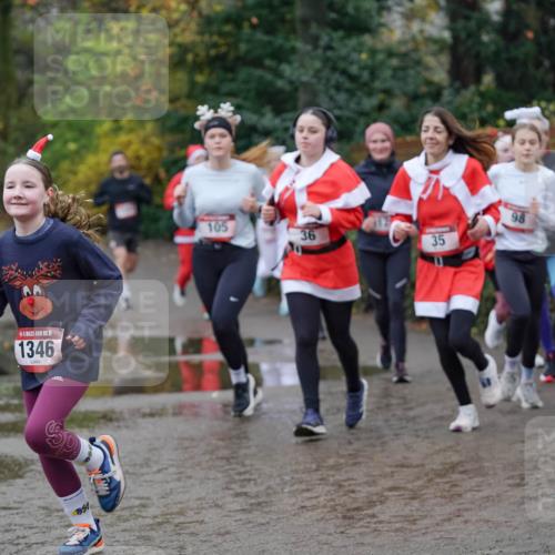 07.12.2025 - St. Pauli X-Mass-Run No. 15 Michael Burmester http://msf.ph/oto/9404242 07.12.2025 11:02:58 Laufen 15, 1346, 105, 36, 35, 98 meine-sportfotos.de