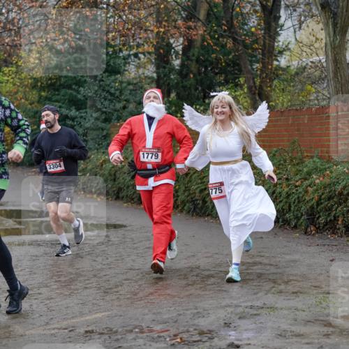 07.12.2025 - St. Pauli X-Mass-Run No. 15 Michael Burmester http://msf.ph/oto/9404261 07.12.2025 11:03:03 Laufen 3304, 1779, 775 meine-sportfotos.de