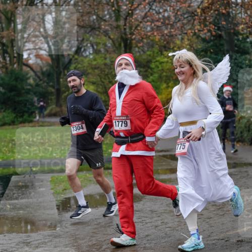 07.12.2025 - St. Pauli X-Mass-Run No. 15 Michael Burmester http://msf.ph/oto/9404268 07.12.2025 11:03:04 Laufen 3304, 5, 1779, 775 meine-sportfotos.de