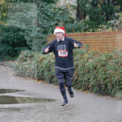 07.12.2025 - St. Pauli X-Mass-Run No. 15 Michael Burmester http://msf.ph/oto/9404273 07.12.2025 11:03:06 Laufen 15, 540 meine-sportfotos.de