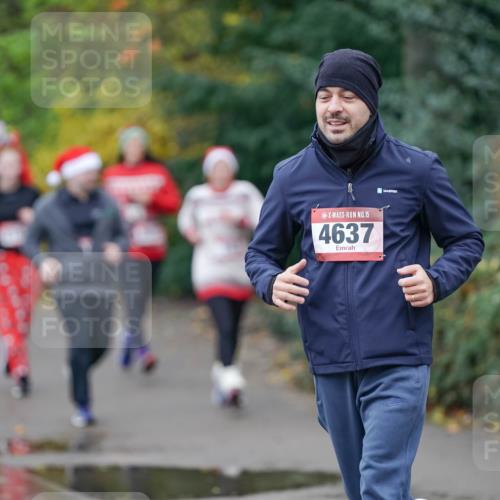 07.12.2025 - St. Pauli X-Mass-Run No. 15 Michael Burmester http://msf.ph/oto/9404293 07.12.2025 11:03:19 Laufen 2485, 15, 4637 meine-sportfotos.de