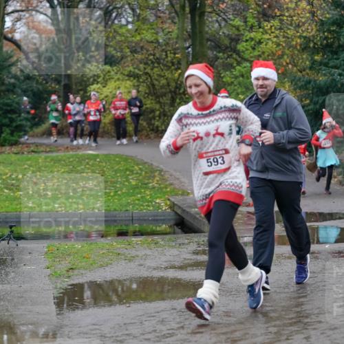 07.12.2025 - St. Pauli X-Mass-Run No. 15 Michael Burmester http://msf.ph/oto/9404305 07.12.2025 11:03:25 Laufen 593, 2102, 257 meine-sportfotos.de