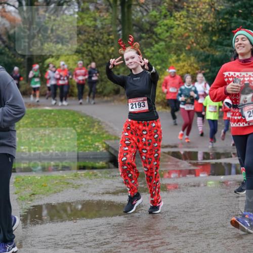 07.12.2025 - St. Pauli X-Mass-Run No. 15 Michael Burmester http://msf.ph/oto/9404311 07.12.2025 11:03:26 Laufen 2193, 2033, 4, 2579 meine-sportfotos.de
