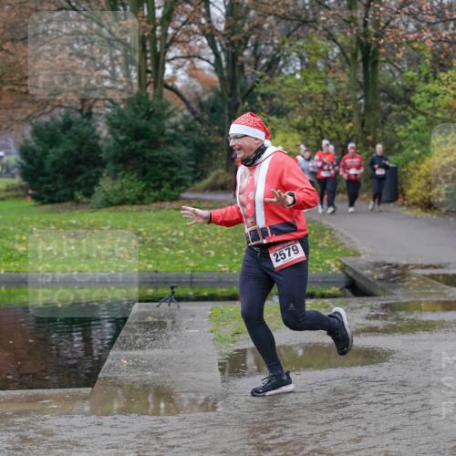 07.12.2025 - St. Pauli X-Mass-Run No. 15 Michael Burmester http://msf.ph/oto/9404319 07.12.2025 11:03:29 Laufen 2579 meine-sportfotos.de
