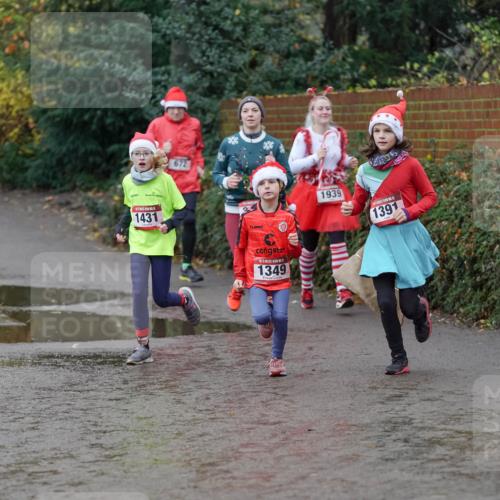 07.12.2025 - St. Pauli X-Mass-Run No. 15 Michael Burmester http://msf.ph/oto/9404321 07.12.2025 11:03:30 Laufen 1431, 672, 1349, 1939, 1391 meine-sportfotos.de