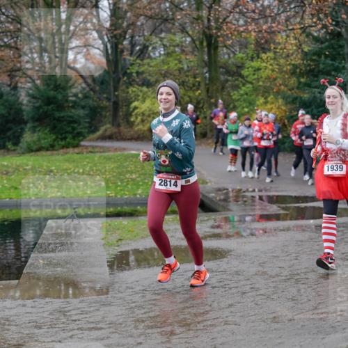 07.12.2025 - St. Pauli X-Mass-Run No. 15 Michael Burmester http://msf.ph/oto/9404335 07.12.2025 11:03:33 Laufen 2814, 1939, 672 meine-sportfotos.de