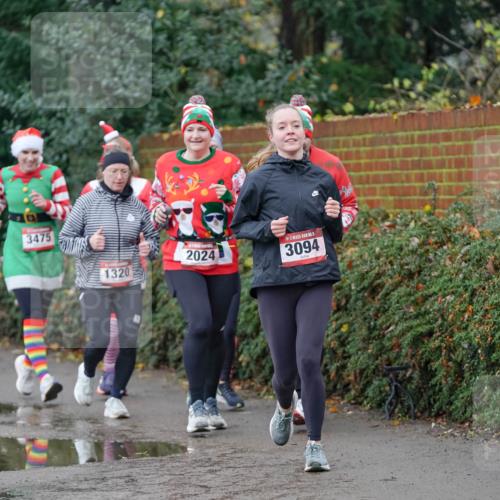07.12.2025 - St. Pauli X-Mass-Run No. 15 Michael Burmester http://msf.ph/oto/9404351 07.12.2025 11:03:37 Laufen 2379, 3475, 1320, 2024, 3094 meine-sportfotos.de