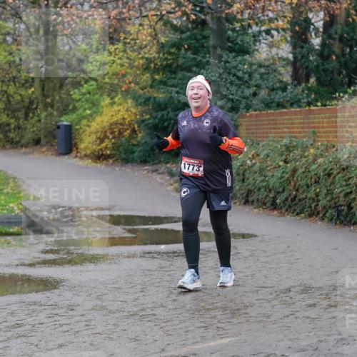 07.12.2025 - St. Pauli X-Mass-Run No. 15 Michael Burmester http://msf.ph/oto/9404376 07.12.2025 11:03:44 Laufen 1773 meine-sportfotos.de