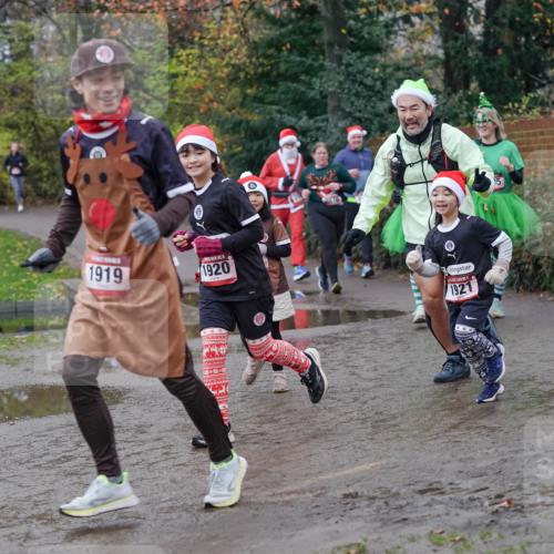 07.12.2025 - St. Pauli X-Mass-Run No. 15 Michael Burmester http://msf.ph/oto/9404405 07.12.2025 11:04:07 Laufen 1919, 1920, 1921, 15 meine-sportfotos.de