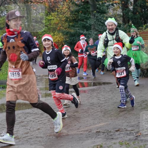 07.12.2025 - St. Pauli X-Mass-Run No. 15 Michael Burmester http://msf.ph/oto/9404406 07.12.2025 11:04:07 Laufen 1919, 920, 917, 2876, 2795, 1921 meine-sportfotos.de