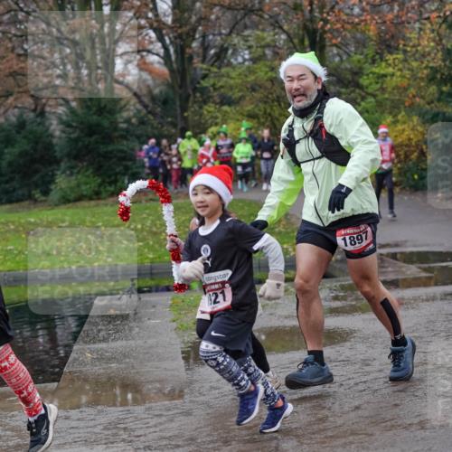 07.12.2025 - St. Pauli X-Mass-Run No. 15 Michael Burmester http://msf.ph/oto/9404413 07.12.2025 11:04:08 Laufen 920, 21, 1897, 2786 meine-sportfotos.de