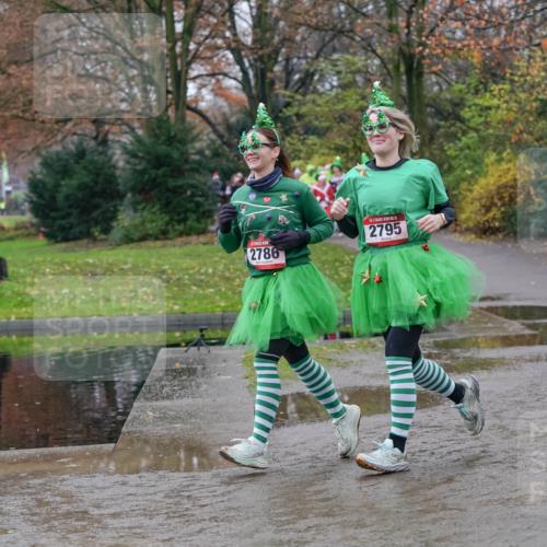 07.12.2025 - St. Pauli X-Mass-Run No. 15 Michael Burmester http://msf.ph/oto/9404422 07.12.2025 11:04:10 Laufen 2786, 5, 2795, 2876 meine-sportfotos.de