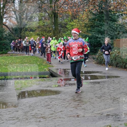 07.12.2025 - St. Pauli X-Mass-Run No. 15 Michael Burmester http://msf.ph/oto/9404436 07.12.2025 11:04:15 Laufen 407, 2601, 2001 meine-sportfotos.de