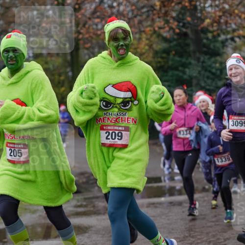 07.12.2025 - St. Pauli X-Mass-Run No. 15 Michael Burmester http://msf.ph/oto/9404450 07.12.2025 11:04:28 Laufen 2386, 205, 15, 209, 1334, 1339, 3099, 2981 meine-sportfotos.de