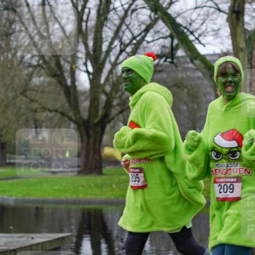 07.12.2025 - St. Pauli X-Mass-Run No. 15 Michael Burmester http://msf.ph/oto/9404459 07.12.2025 11:04:29 Laufen 205, 209, 2386 meine-sportfotos.de