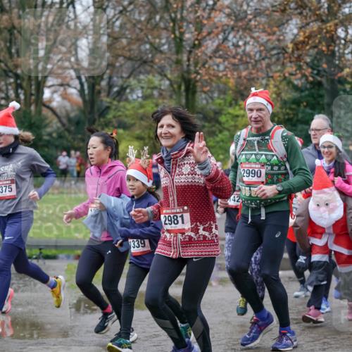 07.12.2025 - St. Pauli X-Mass-Run No. 15 Michael Burmester http://msf.ph/oto/9404461 07.12.2025 11:04:30 Laufen 76, 2375, 1339, 15, 2981, 42, 2990, 2388 meine-sportfotos.de