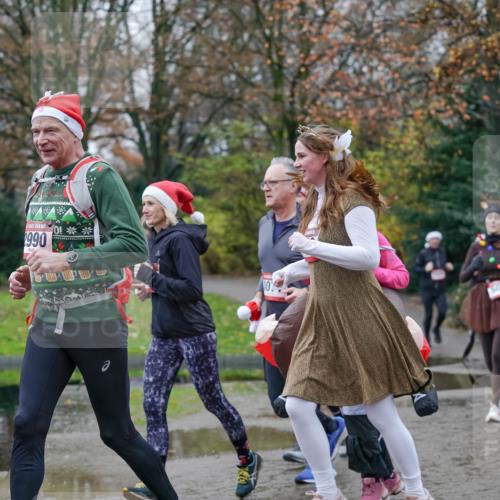 07.12.2025 - St. Pauli X-Mass-Run No. 15 Michael Burmester http://msf.ph/oto/9404465 07.12.2025 11:04:31 Laufen 339, 1990, 0, 5001, 1544 meine-sportfotos.de
