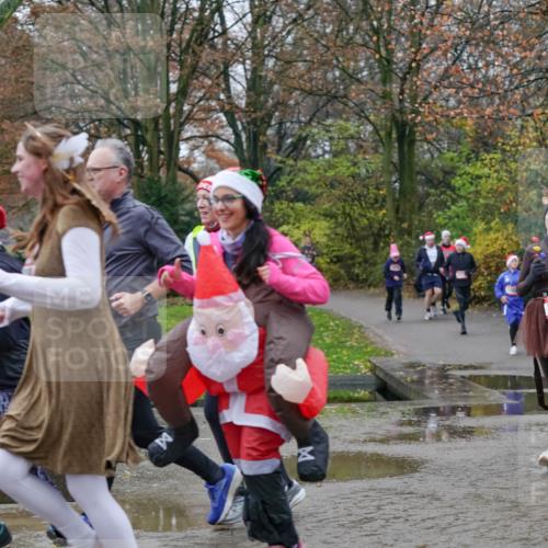 07.12.2025 - St. Pauli X-Mass-Run No. 15 Michael Burmester http://msf.ph/oto/9404466 07.12.2025 11:04:31 Laufen 5003, 1501, 1544 meine-sportfotos.de