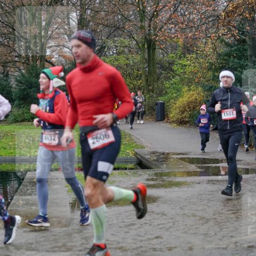 07.12.2025 - St. Pauli X-Mass-Run No. 15 Michael Burmester http://msf.ph/oto/9404484 07.12.2025 11:04:35 Laufen 1501, 1858, 4632, 805, 2606, 2373, 108, 1498 meine-sportfotos.de