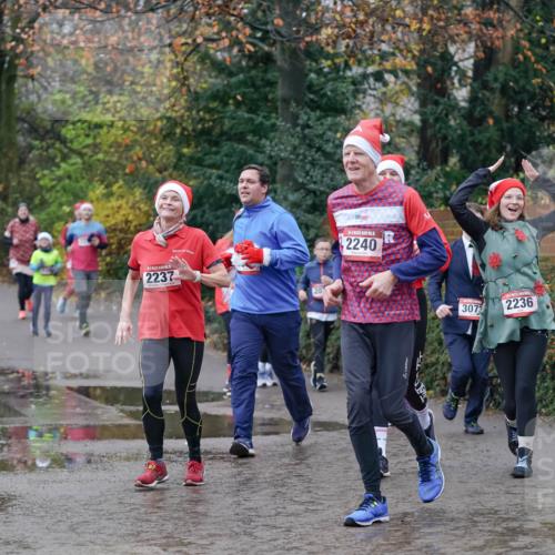 07.12.2025 - St. Pauli X-Mass-Run No. 15 Michael Burmester http://msf.ph/oto/9404536 07.12.2025 11:04:52 Laufen 2237, 20, 2240, 3073, 2236 meine-sportfotos.de