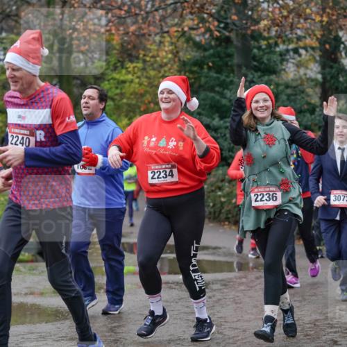 07.12.2025 - St. Pauli X-Mass-Run No. 15 Michael Burmester http://msf.ph/oto/9404542 07.12.2025 11:04:53 Laufen 15, 2237, 2240, 106, 15, 2234, 15, 2236, 3073 meine-sportfotos.de